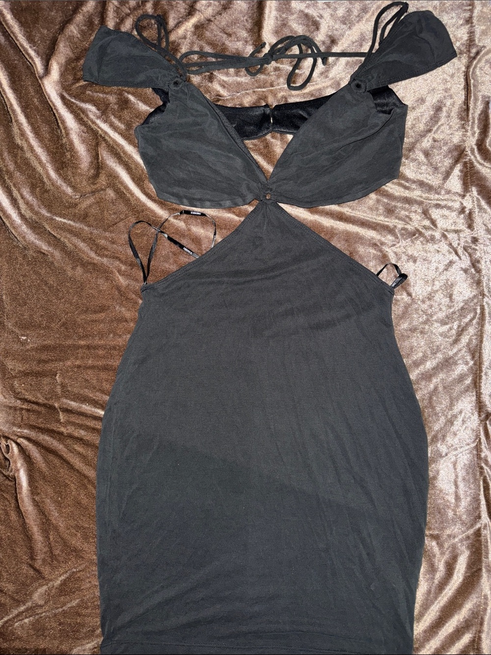 🖤🩶💣Forever 21 Black Cutout Mini Dress with Tie Straps